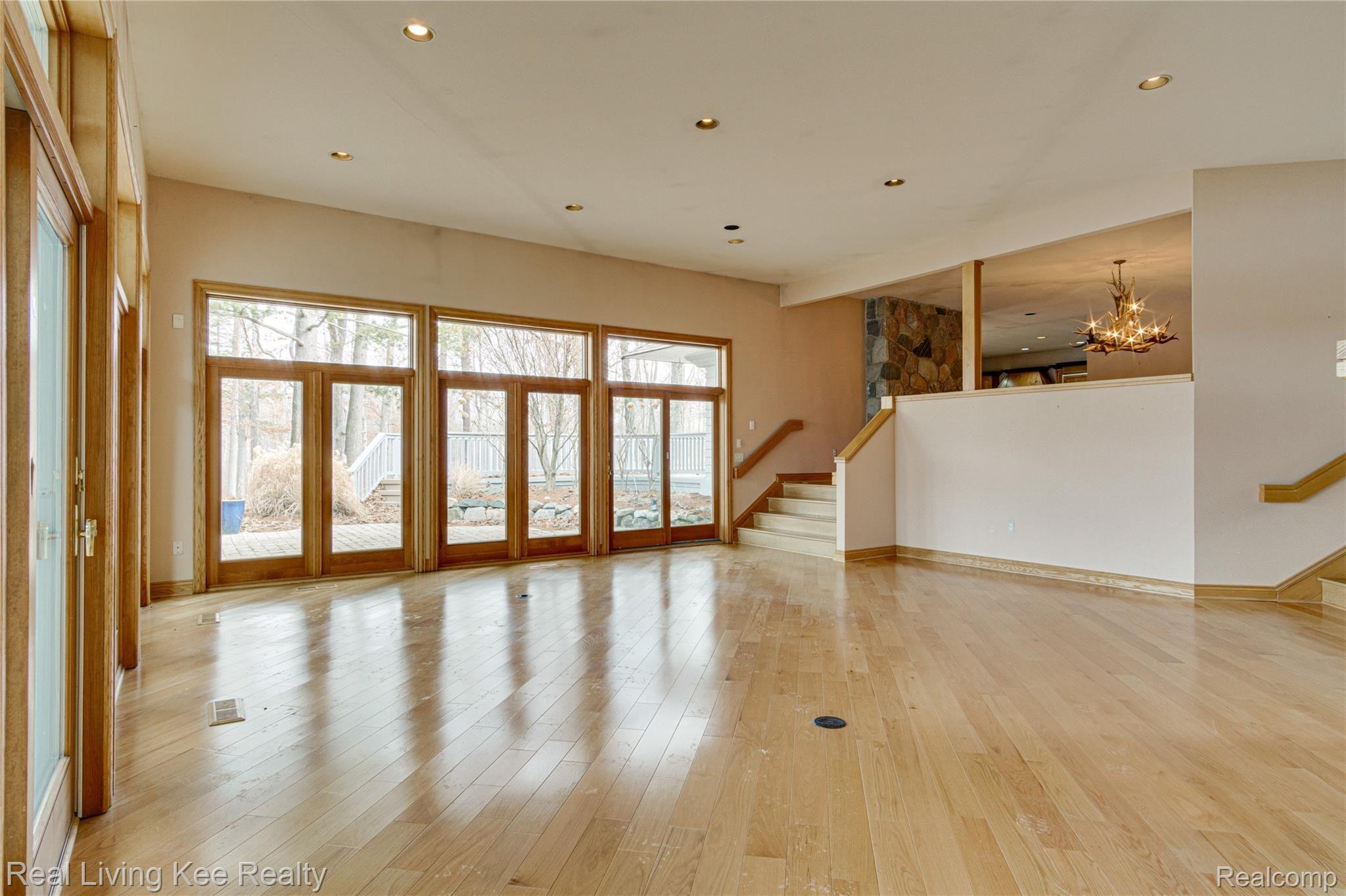 1285 Lake George Road Oakland, MI 48363 - Photo 16 of 55 Interiors (8 of 70).jpg