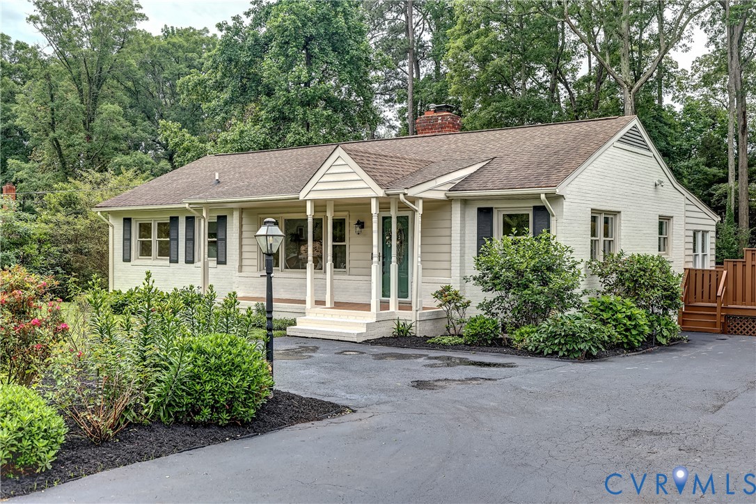 8309 Lansdowne Road Henrico, VA 23229 - Photo 2 of 43