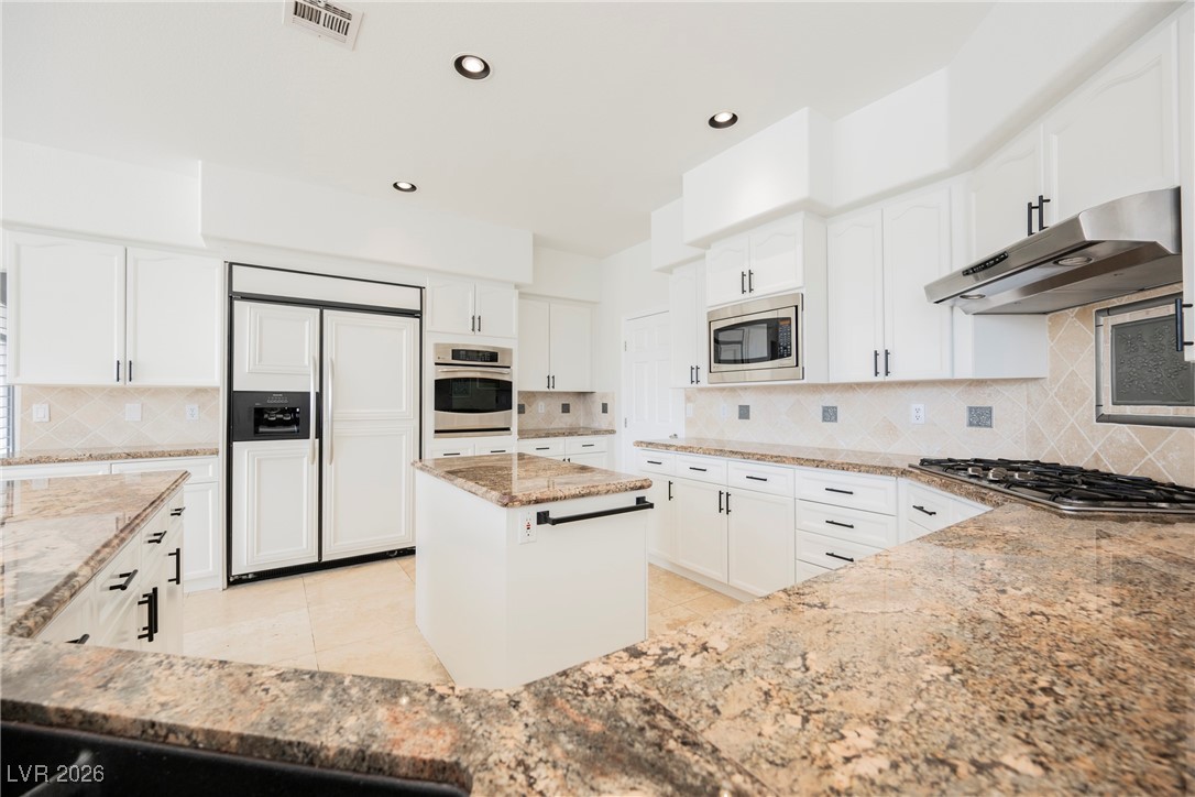 2465 Ping Drive Henderson, NV 89074 - Photo 17 of 91