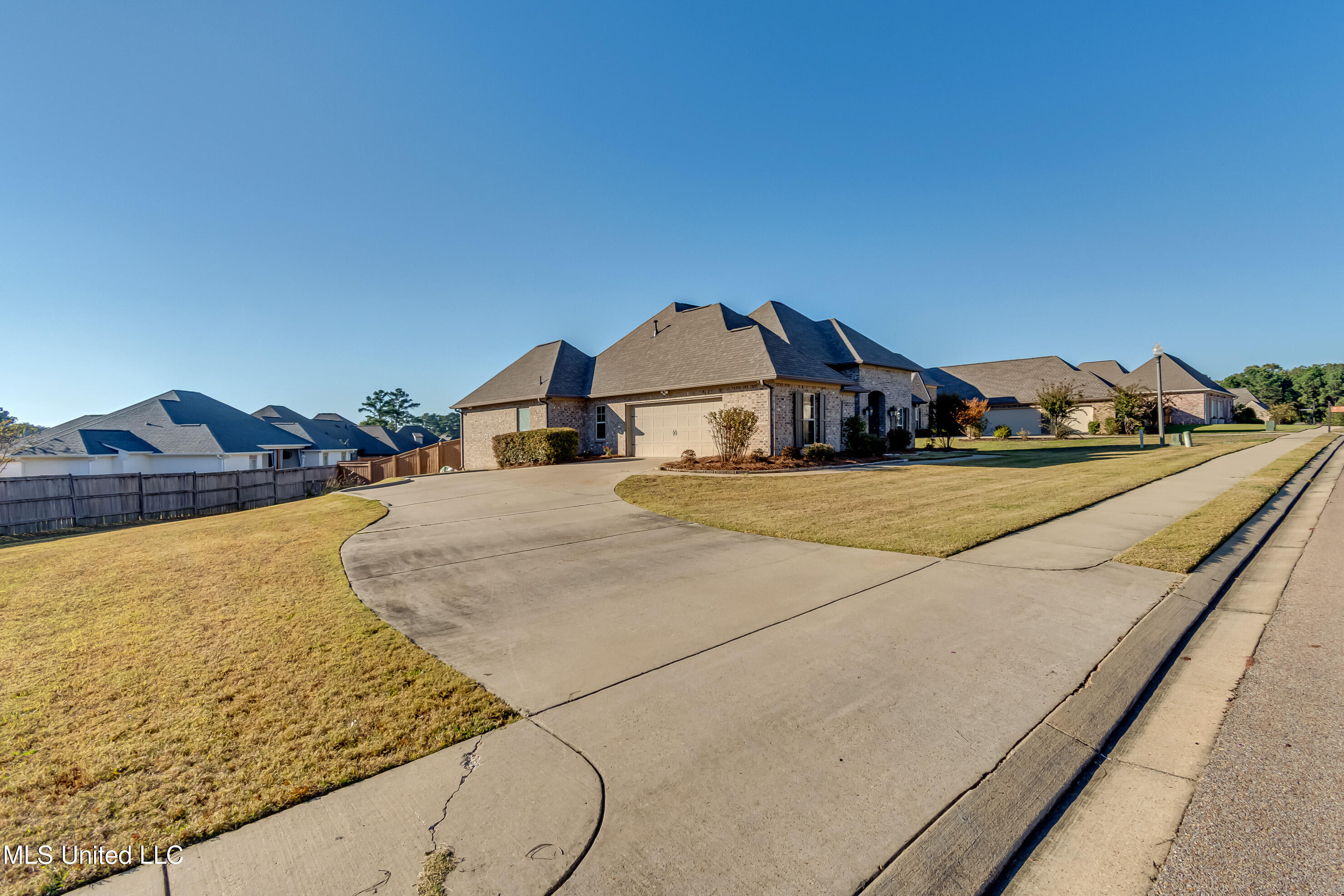 83 Brisco Street Madison, MS 39110 - Photo 3 of 39 83 Brisco-7