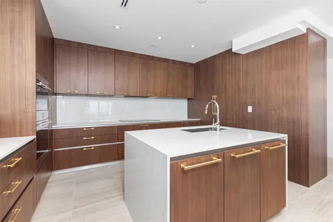 $17,995,000 | 525 North Fort Lauderdale Beach Boulevard, Unit 2201, Fort Lauderdale, FL 33304