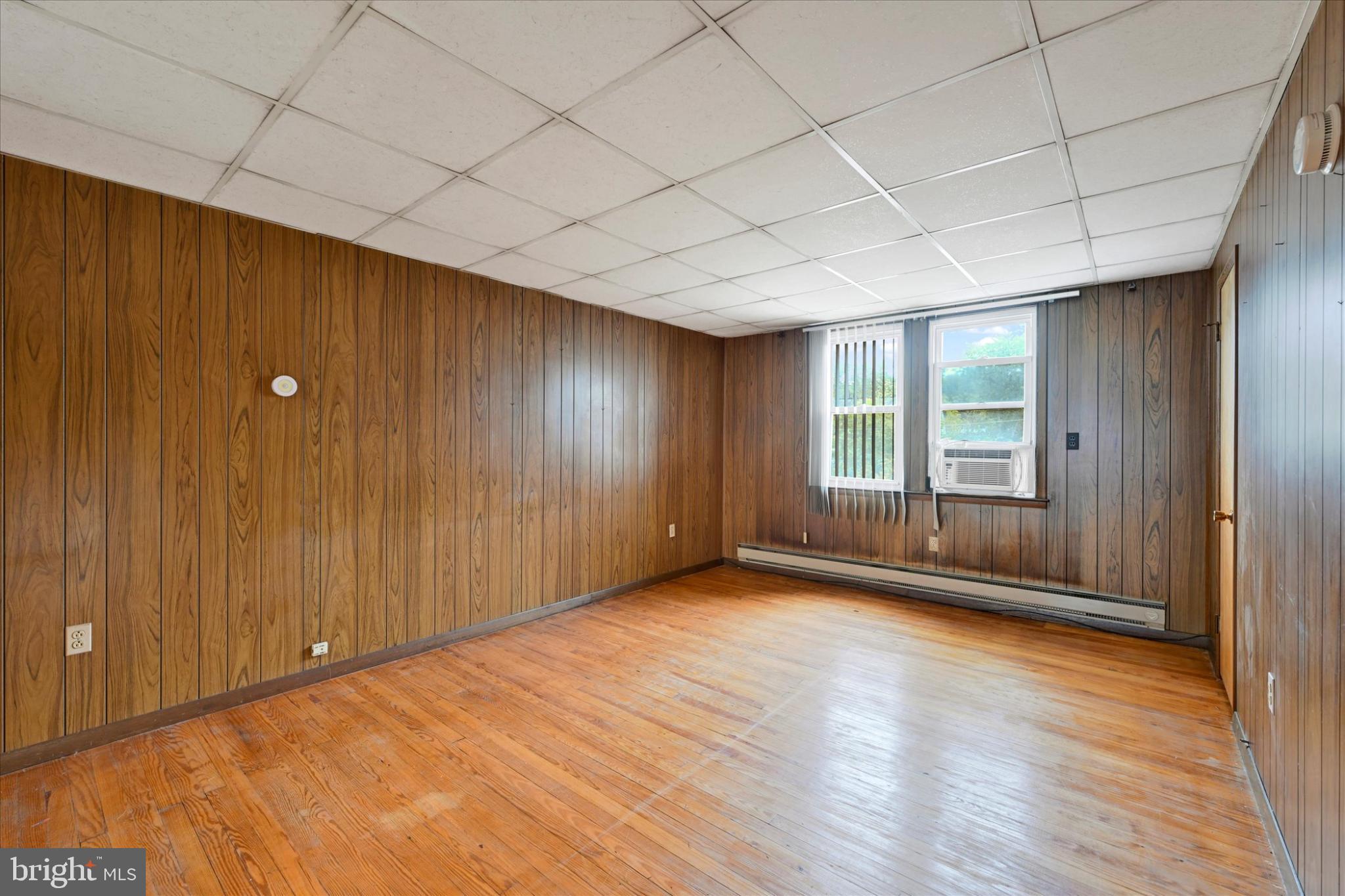 1243-10 Ten Oaks Road Baltimore, MD 21227 - Photo 21 of 28 Upper level