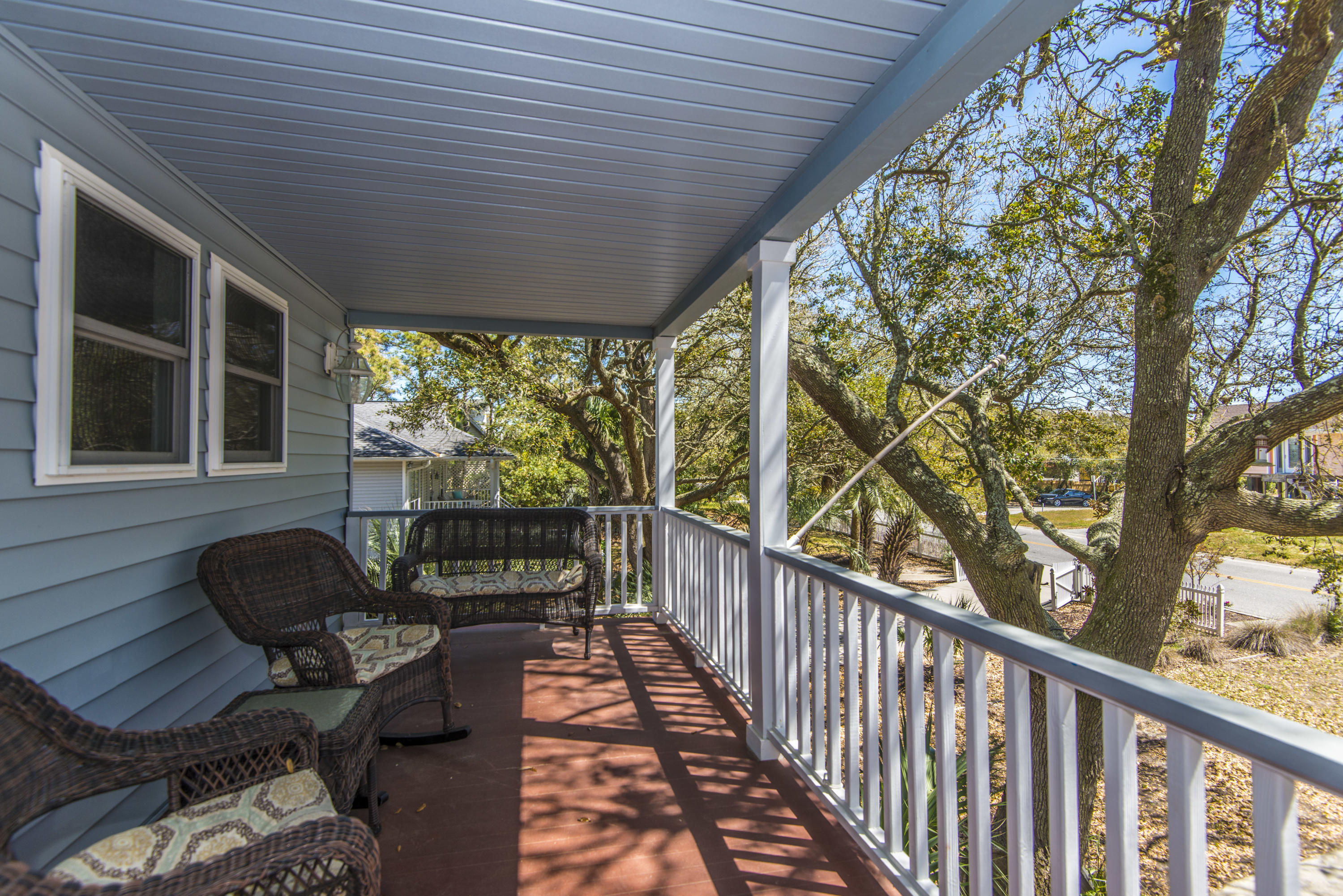 404 West Cooper Avenue Folly Beach, SC 29439 - Photo 5 of 38 _DSC7600