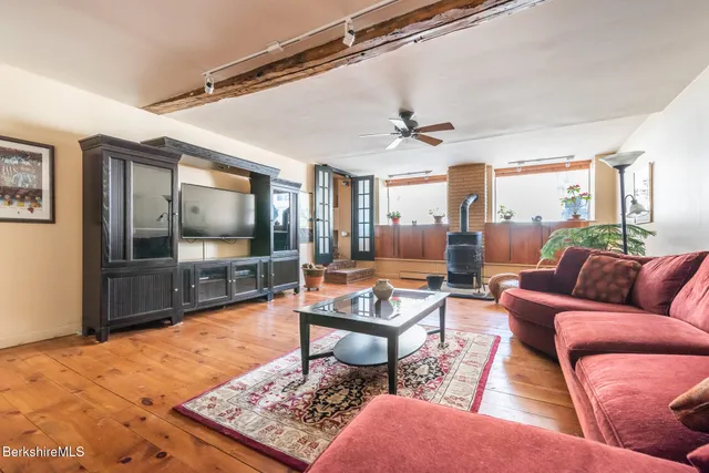 $595,000 | 4 Main Street, West Stockbridge, MA 01266