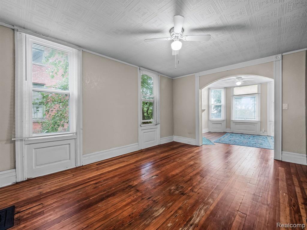 1789 Field Street Detroit, MI 48214 - Photo 41 of 49
