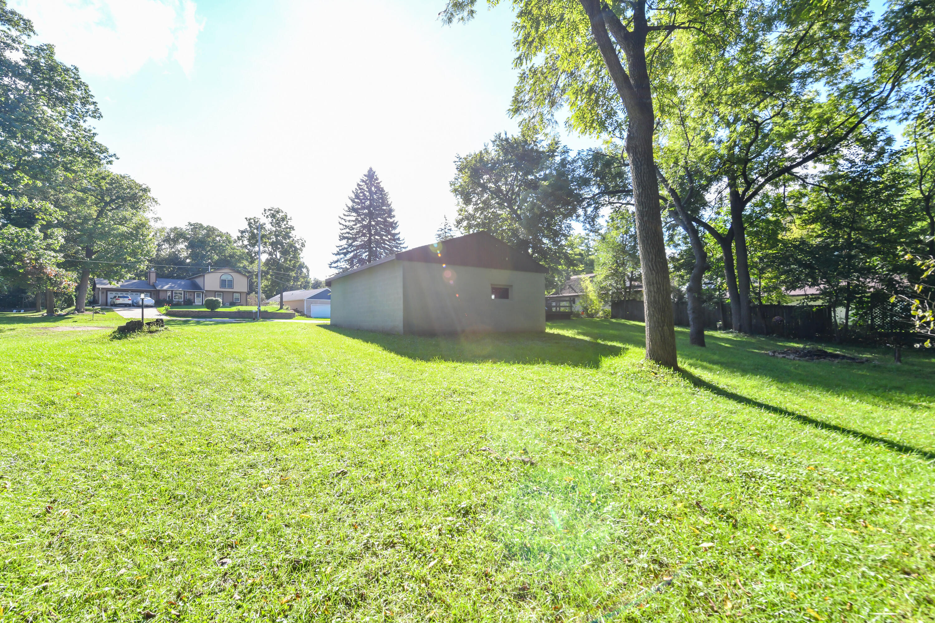 6508 North Tichigan Road Waterford, WI 53185 - Photo 28 of 33 HEN_9358