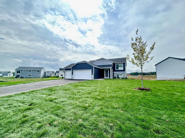 $369,900 | 6711 Granby Street, North Branch, MN 55056