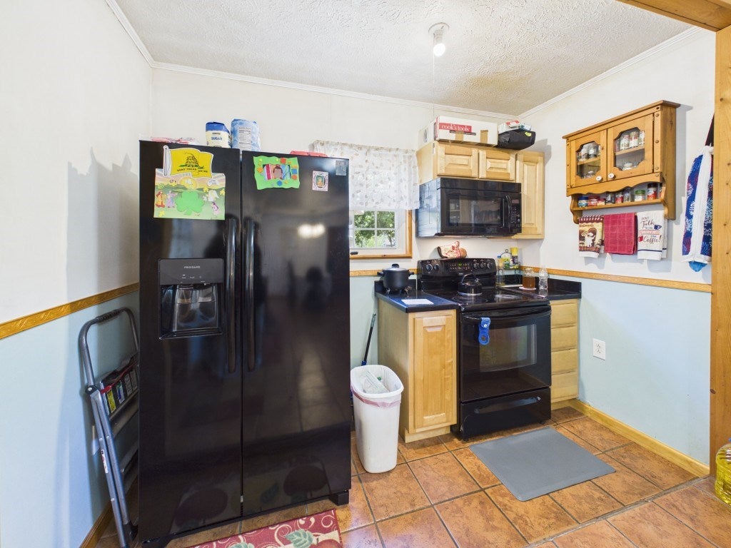 404 Baker Island Road Max Meadows, VA 24360 - Photo 30 of 65 Gallery Image 30