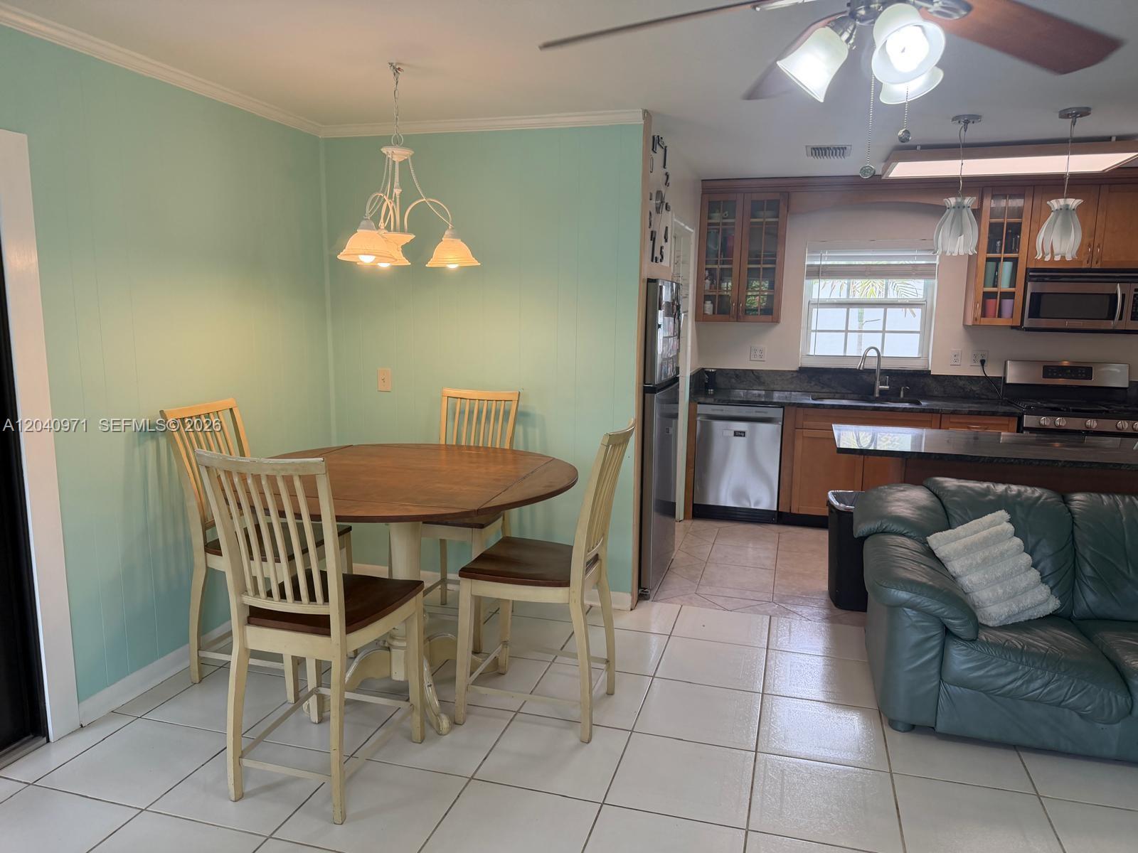 12551 Southwest 35th Street Miami, FL 33175 - Photo 11 of 55