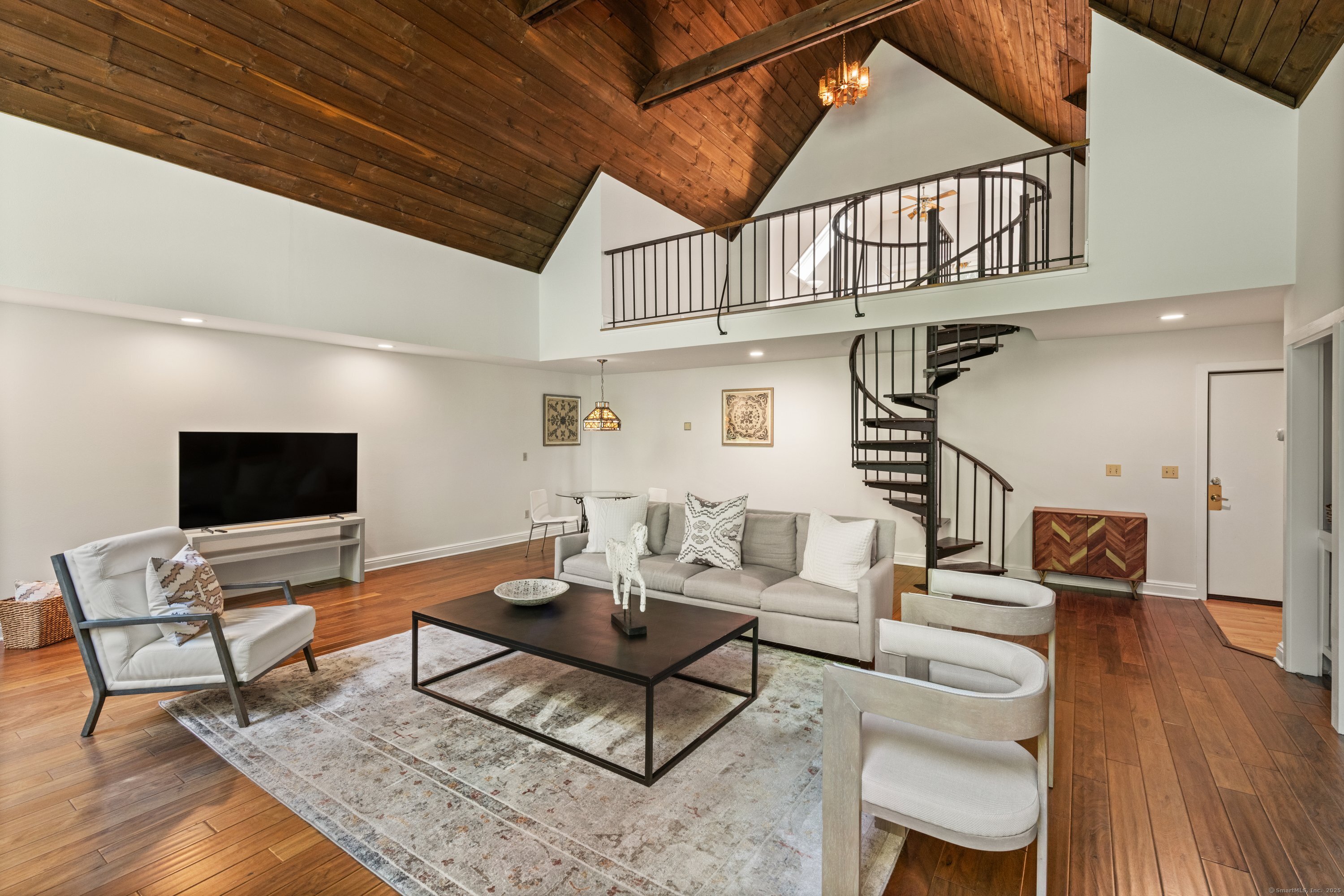 212 Fence Row Drive Fairfield, CT 06824 - Photo 22 of 36