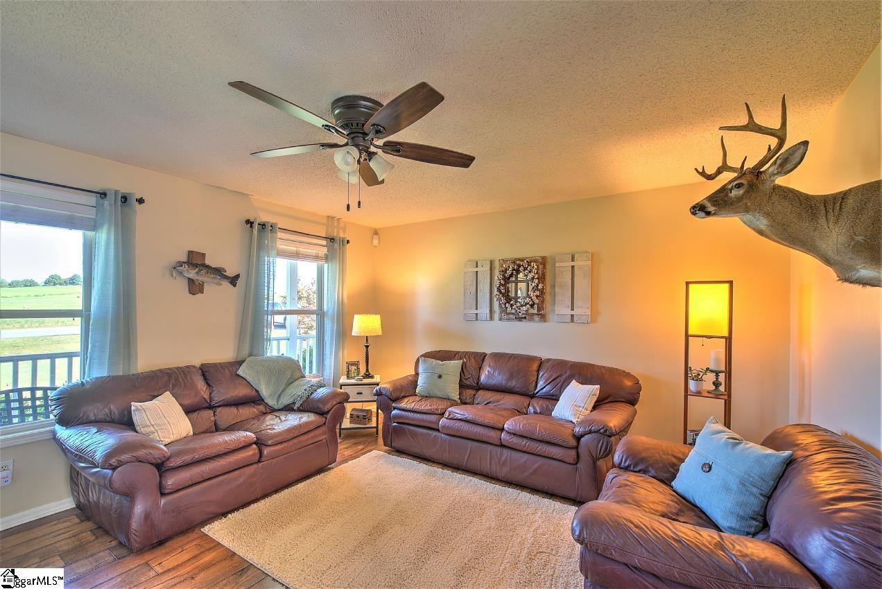 525 Rices Creek Road Liberty, SC 29657 - Photo 8 of 32