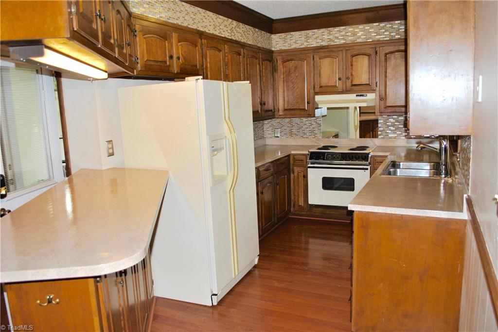 907 Isley Road Haw River, NC 27258 - Photo 3 of 25 Gallery Image 3