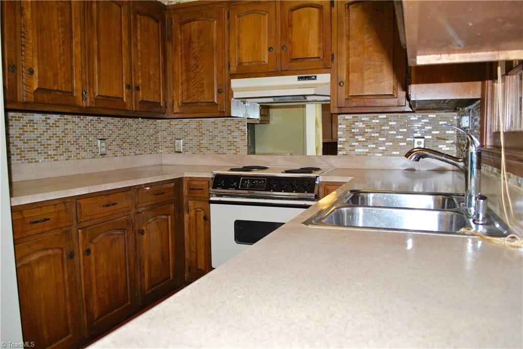 907 Isley Road Haw River, NC 27258 - Photo 8 of 25 Gallery Image 8