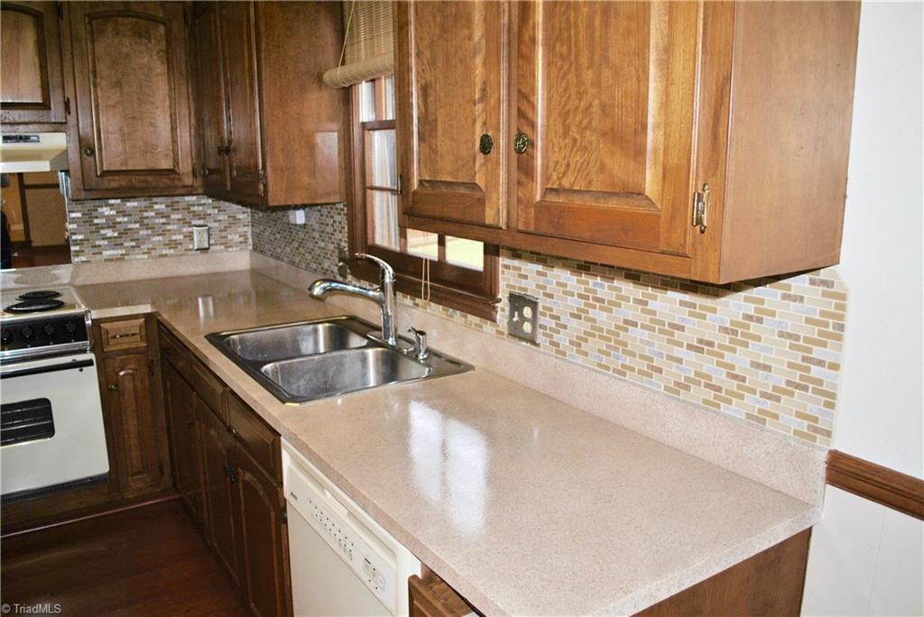 907 Isley Road Haw River, NC 27258 - Photo 10 of 25 Gallery Image 10