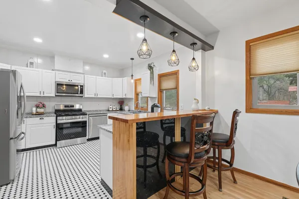 $579,900 | 10924 Andover Court, Inver Grove Heights, MN 55077