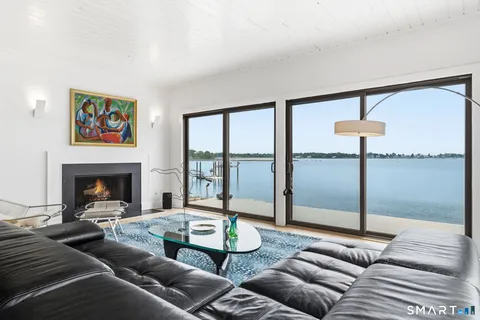 $3,200,000 | 62-64 Wallacks Drive, Stamford, CT 06902