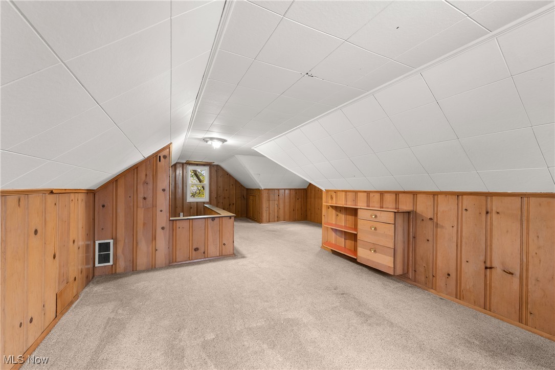 3201 Joslyn Road Cleveland, OH 44111 - Photo 21 of 36 2nd floor bedroom