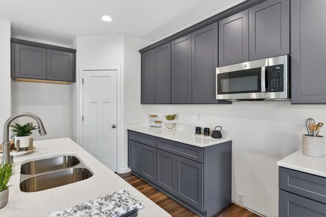 $549,900 | N67-w25396 Vail Lane, Sussex, WI 53089