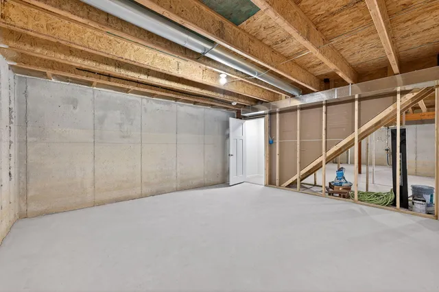 $549,900 | N67-w25396 Vail Lane, Sussex, WI 53089