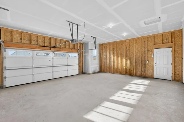 $549,900 | N67-w25396 Vail Lane, Sussex, WI 53089