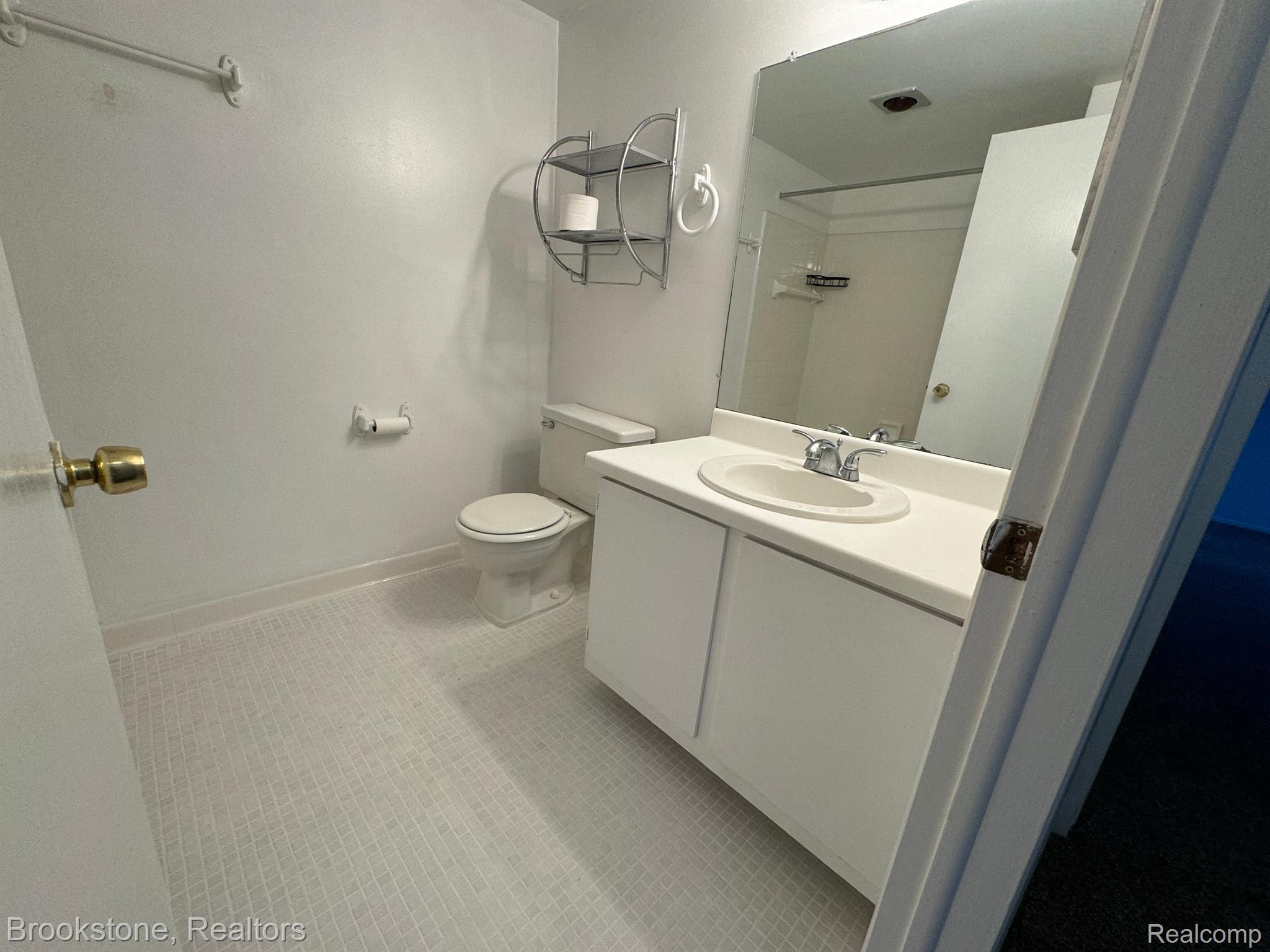 30056 West 12 Mile Road, Unit 77 Farmington, MI 48334 - Photo 11 of 15 Gallery Image 11