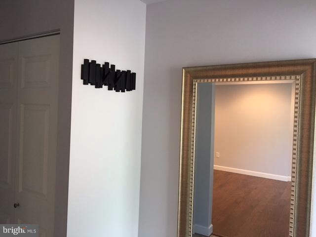 2295 White Cornus Lane Reston, VA 20191 - Photo 12 of 30 Foyer