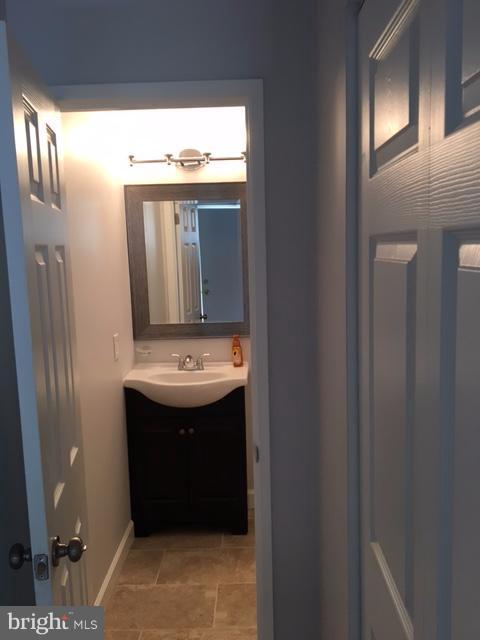 2295 White Cornus Lane Reston, VA 20191 - Photo 14 of 30 Half Bath