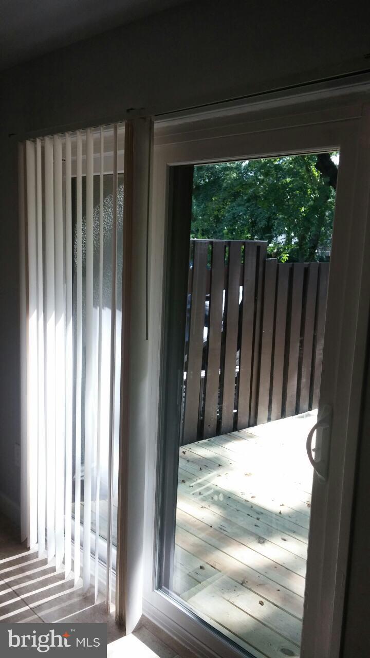 2295 White Cornus Lane Reston, VA 20191 - Photo 28 of 30 deck