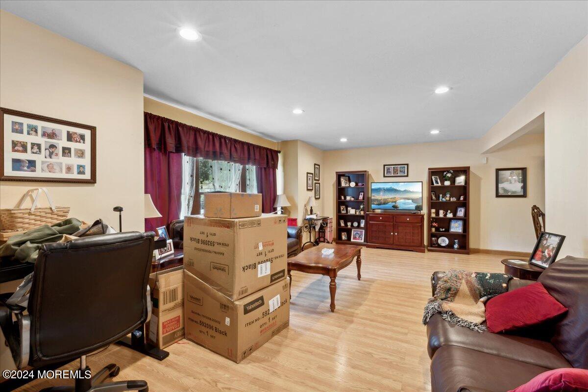 62 Millay Road Morganville, NJ 07751 - Photo 5 of 18 05-62 Millay Rd, Morganville, NJ-5