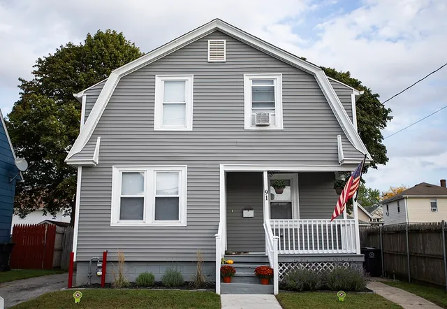 $399,900 | 91 Ivy Street, East Providence, RI 02914