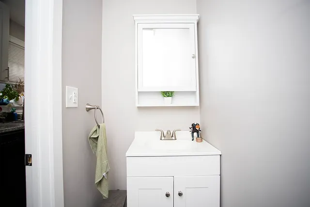 $399,900 | 91 Ivy Street, East Providence, RI 02914