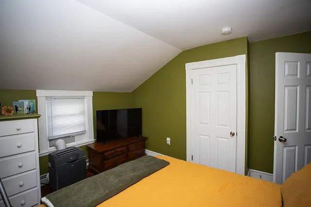 $399,900 | 91 Ivy Street, East Providence, RI 02914