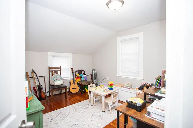 $399,900 | 91 Ivy Street, East Providence, RI 02914