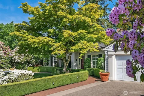 $2,998,000 | 8914 Southeast 56th Street, Mercer Island, WA 98040