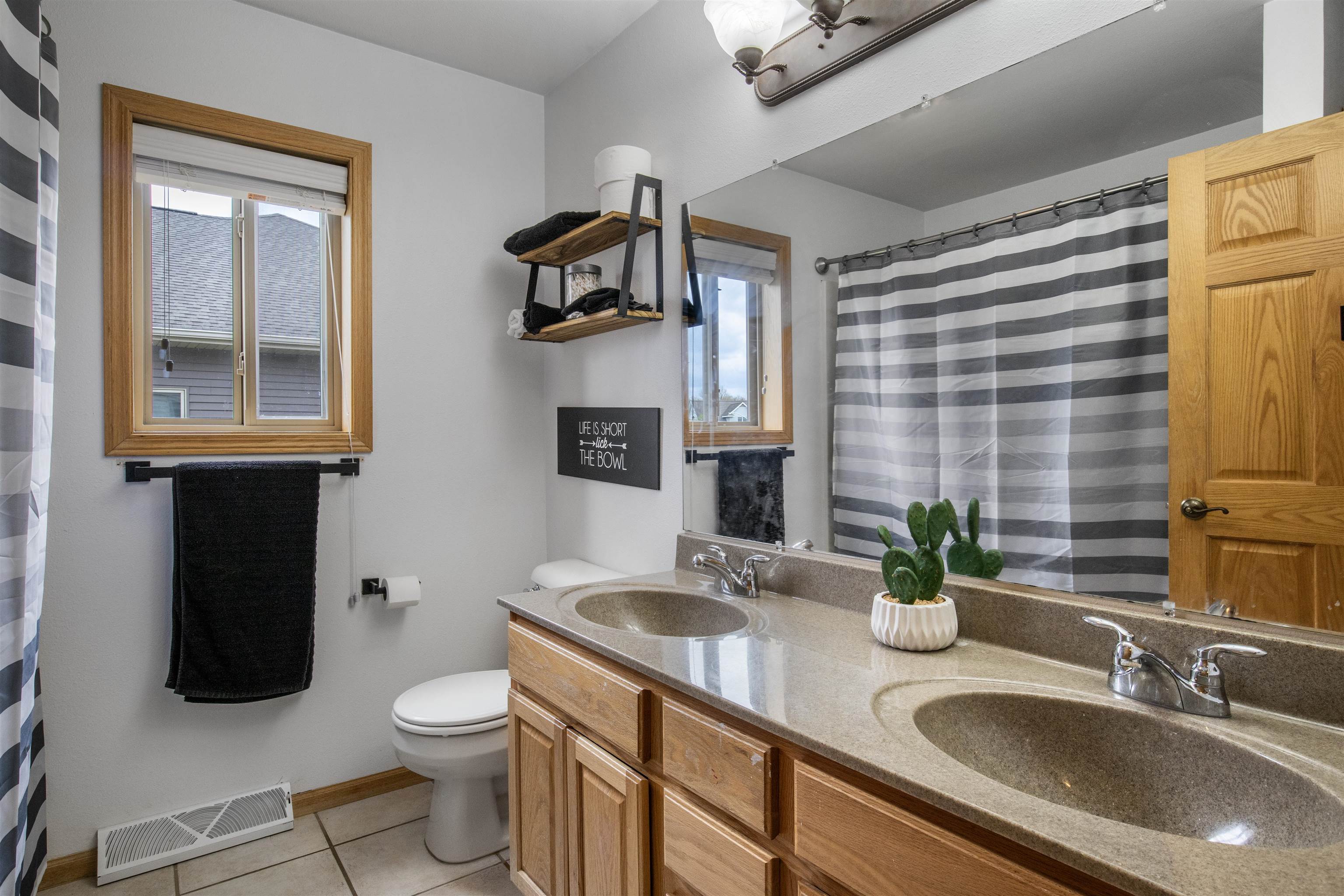 2012 Cherokee Drive Prairie du Sac, WI 53578 - Photo 33 of 54