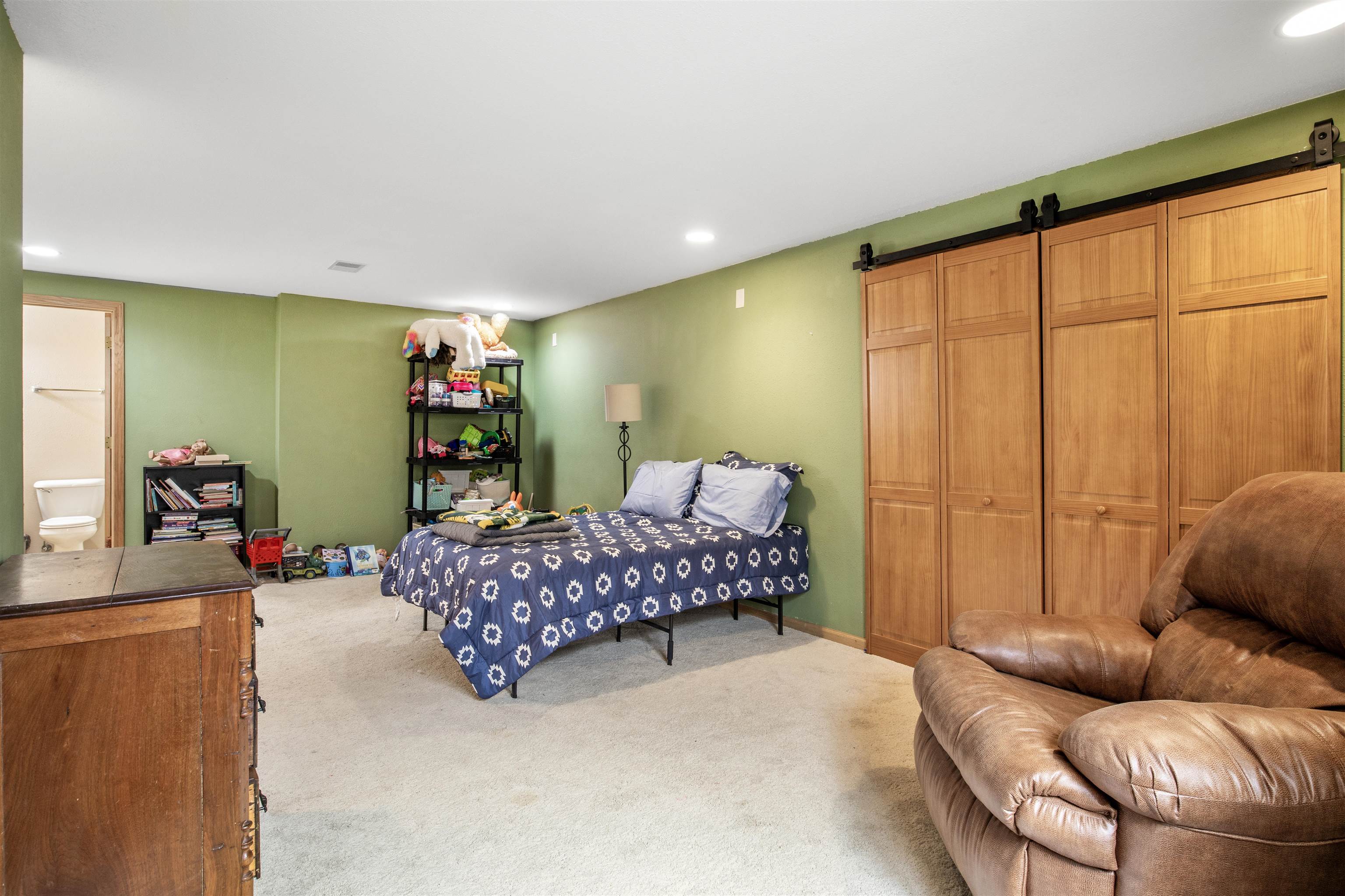 2012 Cherokee Drive Prairie du Sac, WI 53578 - Photo 47 of 54