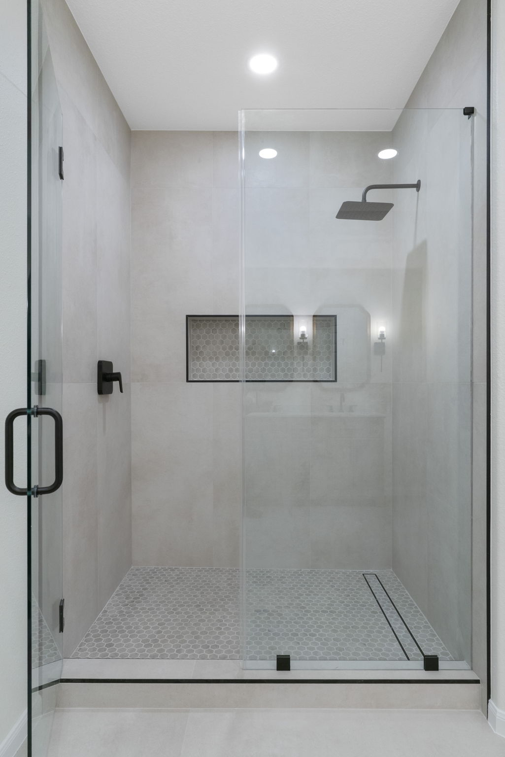 1333 Clary Sage Loop Round Rock, TX 78665 - Photo 21 of 34 Full bathroom with a shower stall