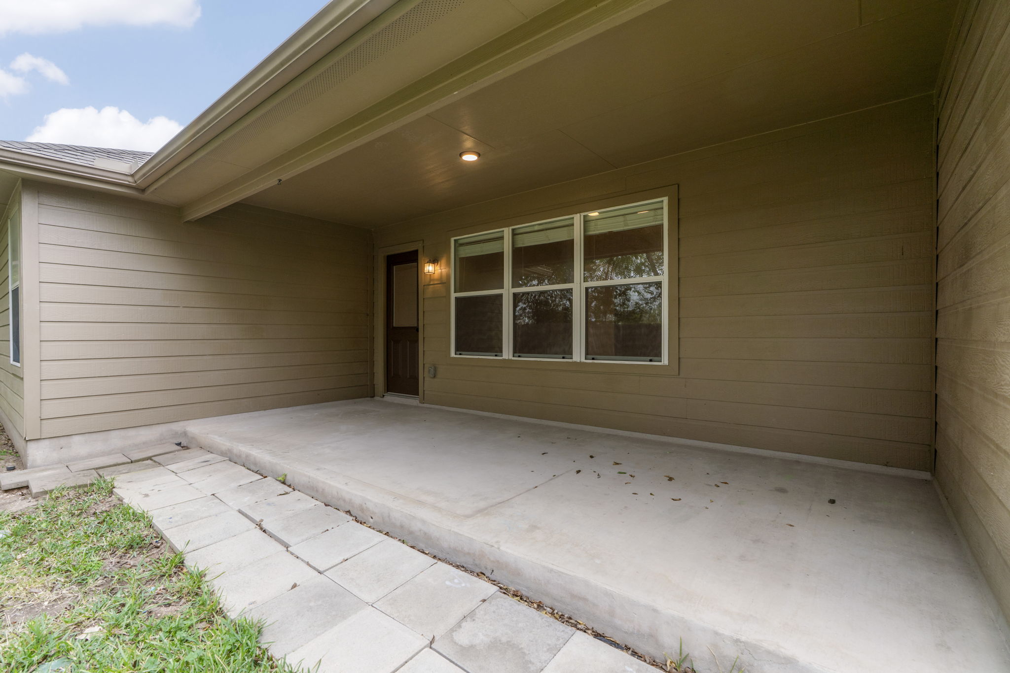 1333 Clary Sage Loop Round Rock, TX 78665 - Photo 27 of 34 View of patio / terrace