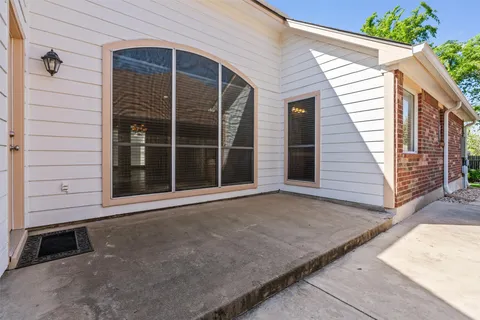 $400,000 | 6814 Thistle Hill Way, Austin, TX 78754