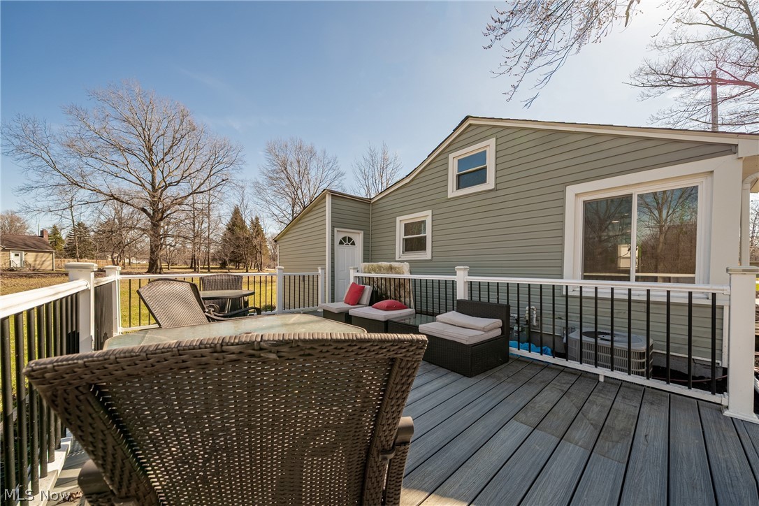 2745 Rockefeller Road Wickliffe, OH 44092 - Photo 21 of 34
