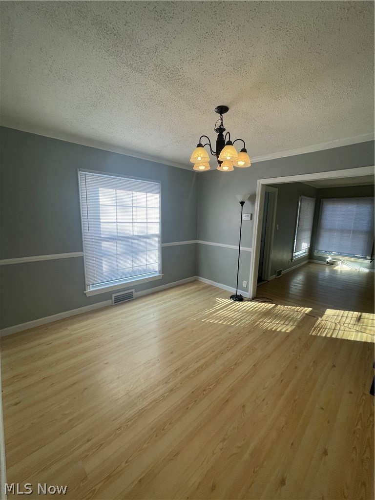 1683 Richmond Road Lyndhurst, OH 44124 - Photo 8 of 31