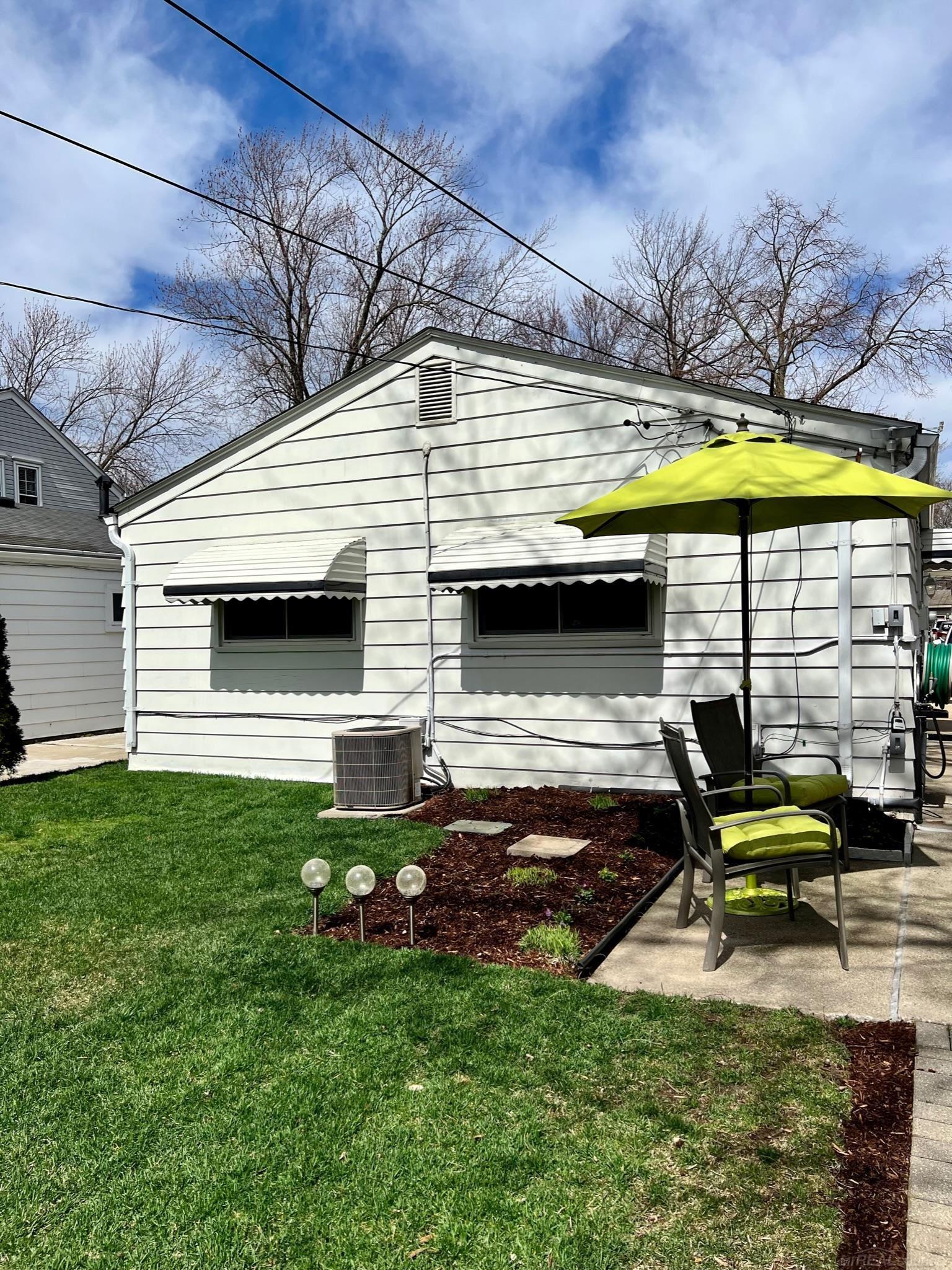 2181 Ridgemont Road Grosse Pointe Woods, MI 48236 - Photo 20 of 29