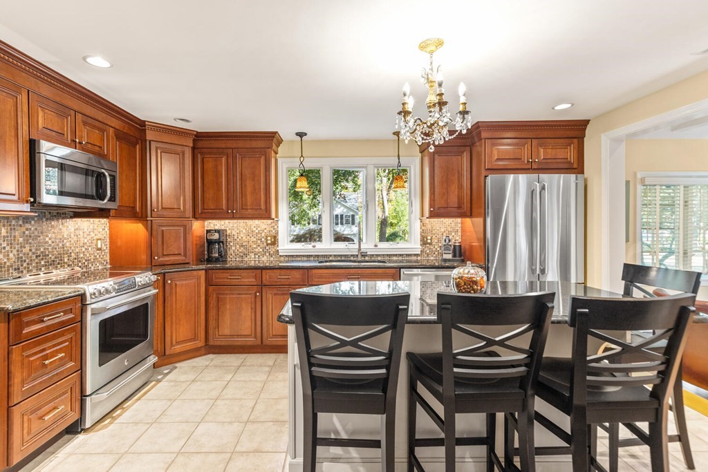 5 Candlewood Road Lynnfield, MA 01940 - Photo 15 of 39 Gallery Image 15