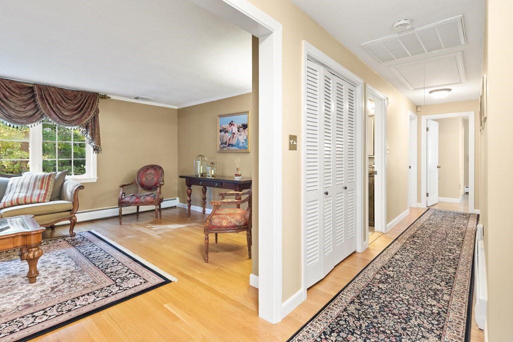 5 Candlewood Road Lynnfield, MA 01940 - Photo 9 of 39 Gallery Image 9