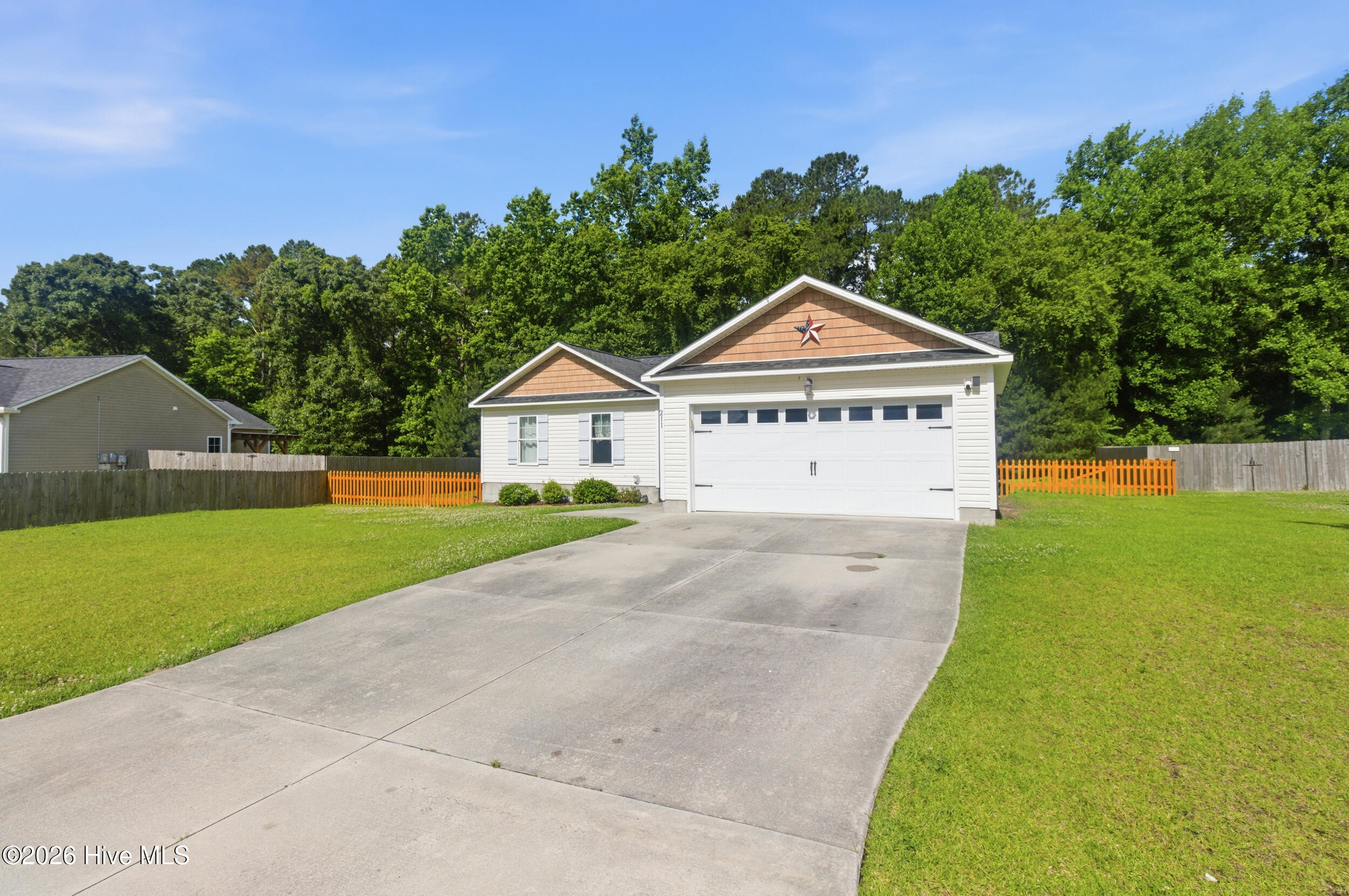 211 North Windy Ridge Road Hubert, NC 28539 - Photo 2 of 26