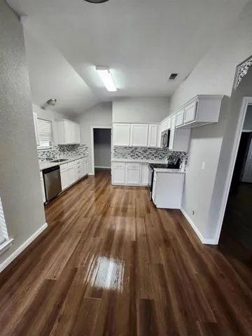 $1,600 | 701 Bryan Street, Glen Rose, TX 76043