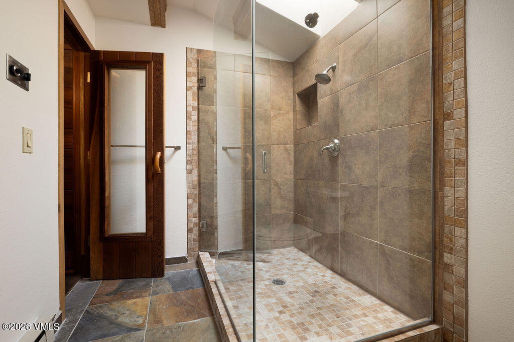 440 Nottingham Road, Unit 14 Avon, CO 81620 - Photo 14 of 32 2607_chambertin_th_14_interior_bath04