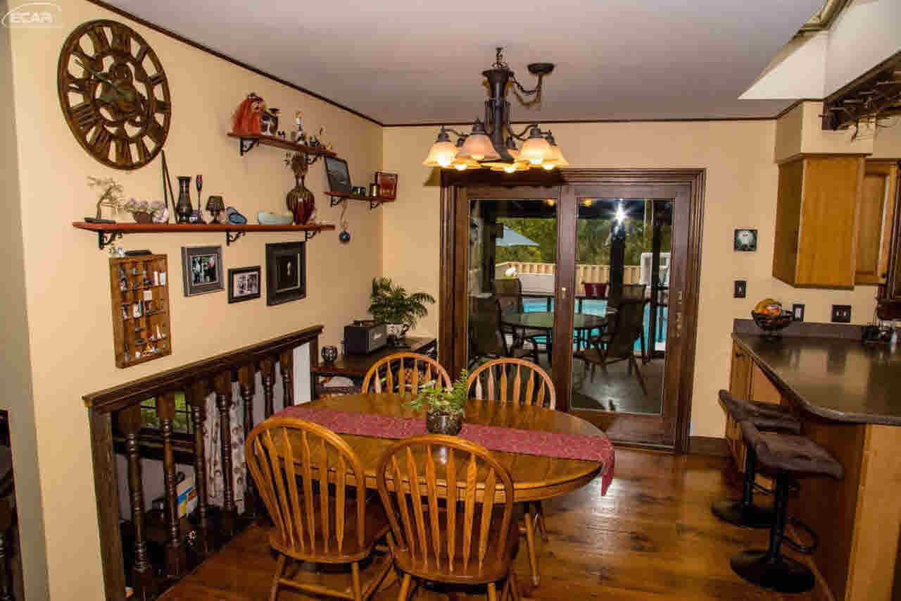 7246 Coldwater Road Flushing, MI 48433 - Photo 10 of 61 21376950-9.JPG