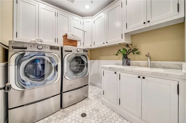 $4,680,000 | 4821 Oak Park Avenue, Encino, CA 91316