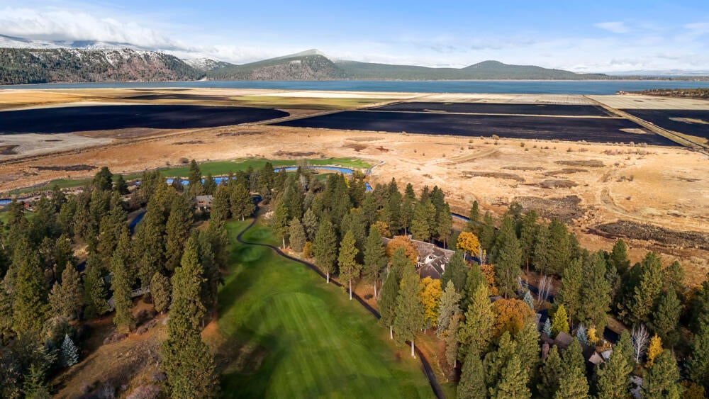 11944 Kestrel Road Klamath Falls, OR 97601 - Photo 116 of 121 Cascades in Distance